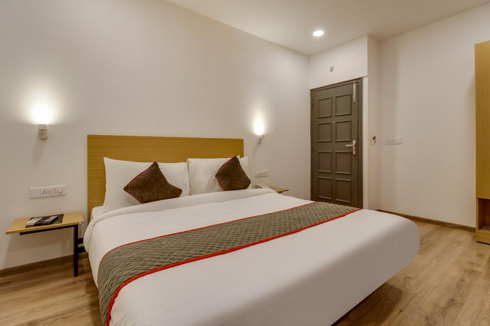 Townhouse Woodland Hotel Nagpur Eksteriør billede